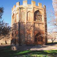  Khalat Pooshan Tower (The Robe Wearing Tower)
